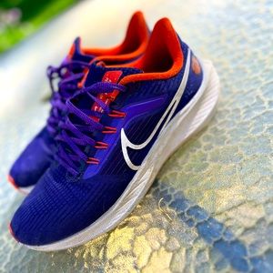 Men’s Nike Zoom Pegasus 39-Clemson Tigers in great condition! Size 8